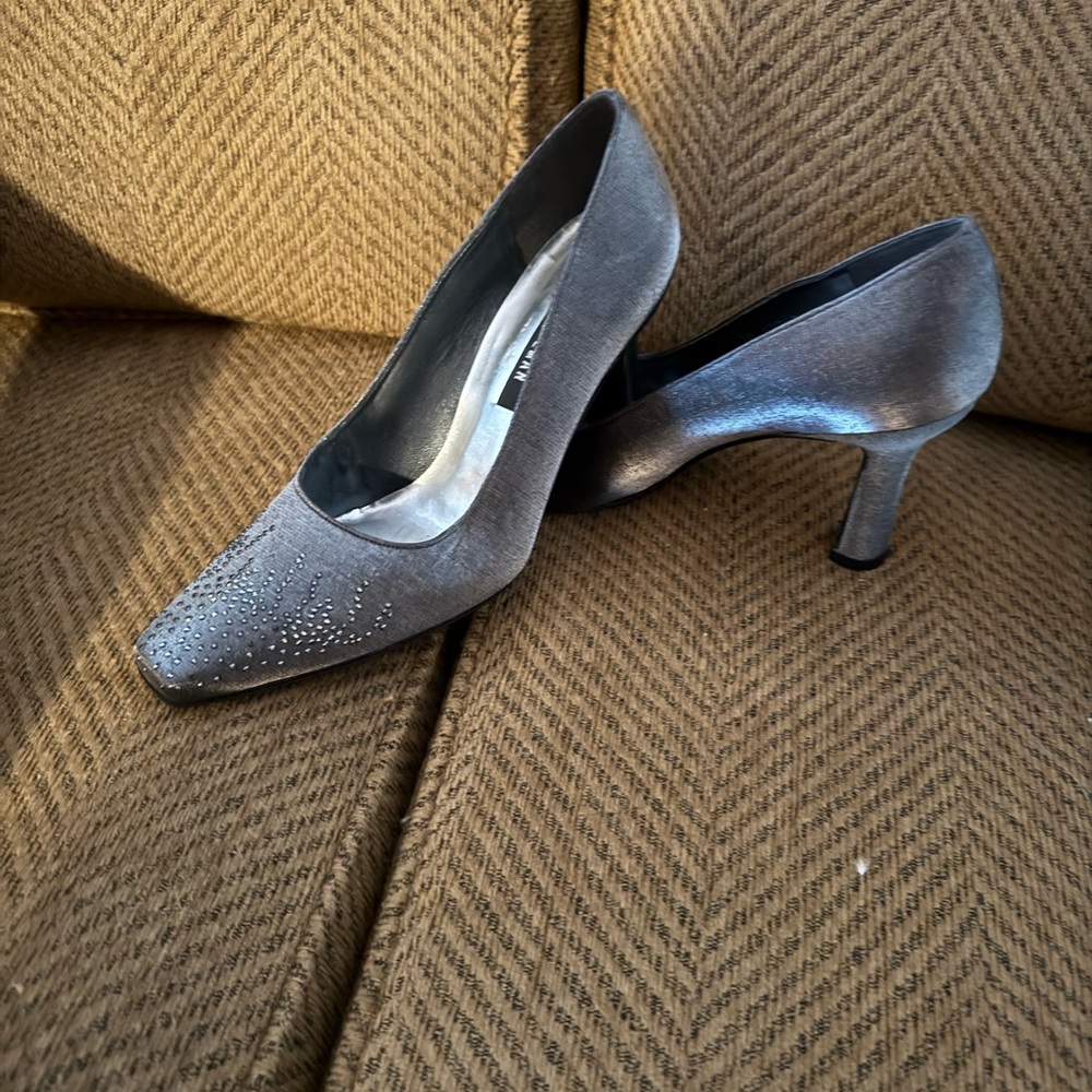 New without box, never worn! - Picture 4 of 4